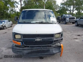 2006 Chevrolet Express Cargo Van with VIN 1GCGG25V161167660, listed as a IAAI auction lot 41902910 with 294,970 mi miles. Bid and sale history available at carsss.com. Image 6.