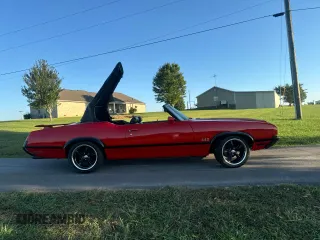 1971 Oldsmobile Cutlass with VIN 342671M110144, listed as a Copart auction lot 75172764 with 35,160 mi miles and Clean Title. Bid and sale history available at DreamBid. Image 9.