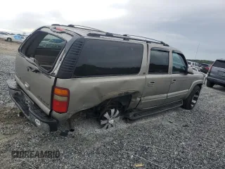 2003 Chevrolet Suburban LT with VIN 3GNEC16Z13G215015, listed as a Copart auction lot 71533544 with 430,252 mi miles and Salvage Title. Bid and sale history available at carsss.com. Image 3.