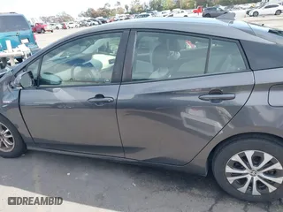 2019 Toyota Prius LE with VIN JTDL9RFUXK3005094, listed as a IAAI auction lot 41948749 with 98,156 mi miles. Bid and sale history available at carsss.com. Image 14.