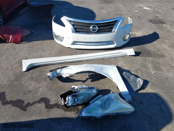 2015 Nissan Altima 2.5 with VIN 1N4AL3AP5FN879361, listed as a IAAI auction lot 41840092 with 205,415 mi miles. Bid and sale history available at carsss.com. Image 12.