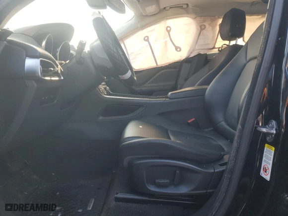 2018 Jaguar F-PACE 25t Premium with VIN SADCJ2FX0JA324060, listed as a Copart auction lot 88692105 with 66,535 mi miles and Salvage Title. Bid and sale history available at carsss.com. Image 7.
