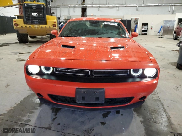 2018 Dodge Challenger SXT with VIN 2C3CDZAG4JH256466, listed as a Copart auction lot 45296515 with 122,318 mi miles and Salvage Title. Bid and sale history available at carsss.com. Image 5.
