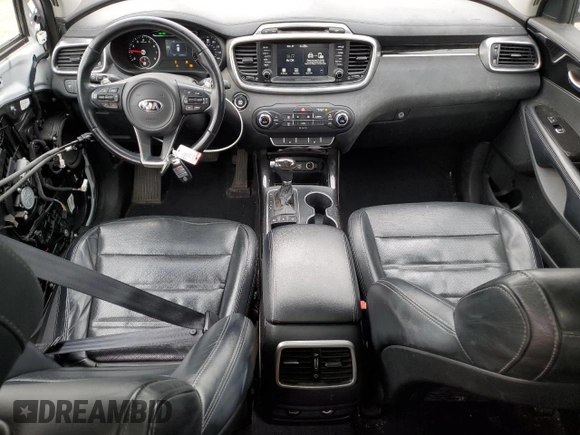 2017 Kia Sorento EX with VIN 5XYPHDA1XHG241785, listed as a Copart auction lot 82762644 with 150,292 mi miles and Salvage Title. Bid and sale history available at carsss.com. Image 8.