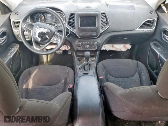 2019 Jeep Cherokee Latitude with VIN 1C4PJLCB2KD307482, listed as a Copart auction lot 59474485 with 69,628 mi miles and Salvage title. Bid and sale history available at DreamBid. Image 8.