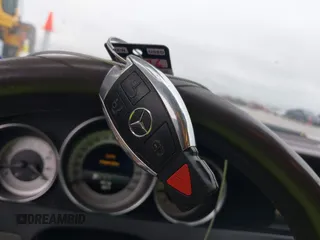2014 Mercedes-Benz C 250 Sport с VIN WDDGF4HB0EA958816, выставлен на аукционе IAAI как лот 42150390 с пробегом 89 358 миль миль и . История ставок и продаж доступна на DreamBid. Изображение 11.