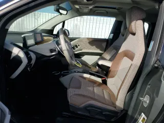 2019 BMW i3 z VIN WBY8P4C54K7D28773, wystawiony jako Copart lot #42563815 z przebiegiem 34 850 mil mil oraz Szkoda całkowita • Salvage title. Historia ofert i sprzedaży dostępna na DreamBid. Obrazek 7.