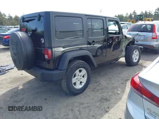 2017 Jeep Wrangler Unlimited Sport with VIN 1C4BJWDG4HL538582, listed as a IAAI auction lot 41921436 with 32,006 mi miles. Bid and sale history available at carsss.com. Image 4.