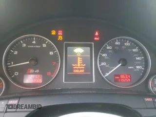 2006 Audi S4 SE z VIN WUAGL78E26A700073, wystawiony jako Copart lot #72076464 z przebiegiem 110 259 mil mil oraz Szkody całkowita. Historia ofert i sprzedaży dostępna na DreamBid. Obrazek 9.