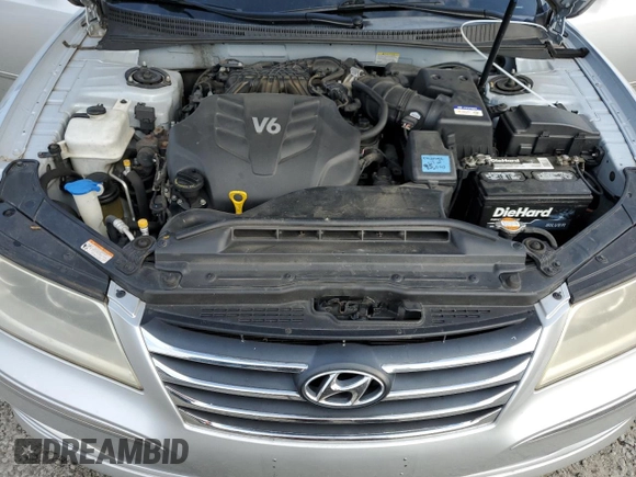 2011 Hyundai Azera GLS with VIN KMHFC4DDXBA552197, listed as a Copart auction lot 72680484 with 105,120 mi miles and Salvage title. Bid and sale history available at DreamBid. Image 13.