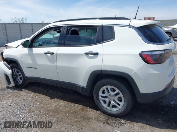 2021 Jeep Compass Sport z VIN 3C4NJCAB6MT532267, wystawiony jako IAAI lot #42035764 z przebiegiem 41 725 mil mil oraz . Historia ofert i sprzedaży dostępna na DreamBid. Obrazek 3.