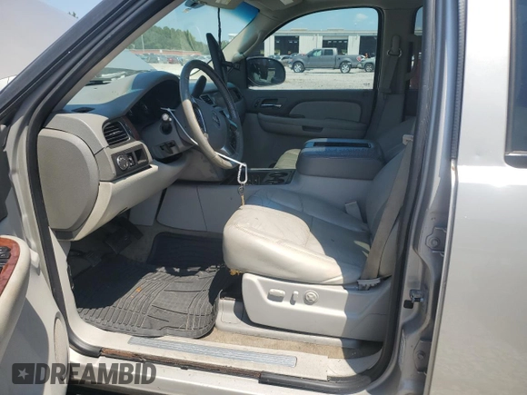 2007 GMC Yukon SLE with VIN 1GKFC13J77J129633, listed as a Copart auction lot 68467234 with 202,457 mi miles and Salvage Title. Bid and sale history available at carsss.com. Image 7.