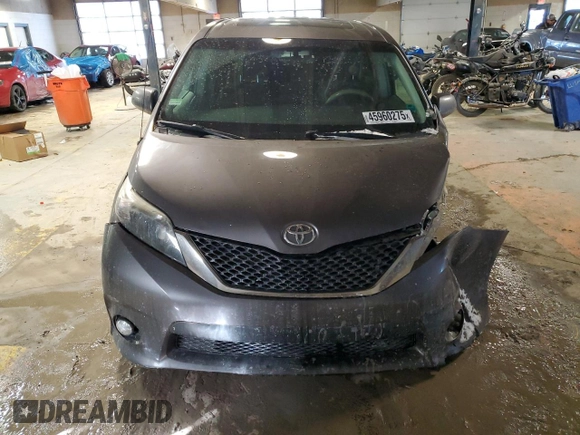 2011 Toyota Sienna SE with VIN 5TDXK3DC4BS119068, listed as a Copart auction lot 45960275 with 73,252 mi miles and Salvage Title. Bid and sale history available at carsss.com. Image 5.