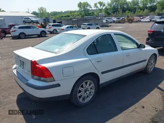 2004 Volvo S60 с VIN YV1RS59V442339653, выставлен на аукционе IAAI как лот 42368628 с пробегом 154 928 миль миль и . История ставок и продаж доступна на DreamBid. Изображение 4.
