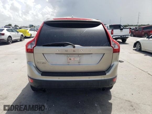 2012 Volvo XC60 3.2L z VIN YV4952DL5C2282067, wystawiony jako Copart lot #45854725 z przebiegiem 248 826 mil mil oraz Szkoda całkowita • Salvage title. Historia ofert i sprzedaży dostępna na DreamBid. Obrazek 12.