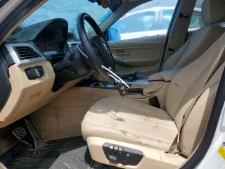 2012 BMW 3 Series 328i с VIN WBA3C1C50CF430403, выставлен на аукционе Copart как лот 56896395 с пробегом Не указан миль и Списание • Salvage title. История ставок и продаж доступна на DreamBid. Изображение 7.