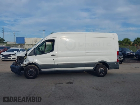2017 Ford Transit z VIN 1FTYR2CM7HKA44743, wystawiony jako IAAI lot #42772811 z przebiegiem 248 348 mil mil oraz . Historia ofert i sprzedaży dostępna na DreamBid. Obrazek 14.