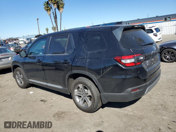 2025 Honda Pilot EX-L with VIN 5FNYG2H40SB002708, listed as a Copart auction lot 46706125 with 2,978 mi miles and Salvage Title. Bid and sale history available at carsss.com. Image 2.