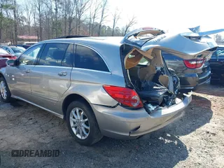 2006 Mercedes-Benz R-Class 5.0L with VIN 4JGCB75E86A014165, listed as a IAAI auction lot 41620616 with 158,014 mi miles. Bid and sale history available at carsss.com. Image 14.