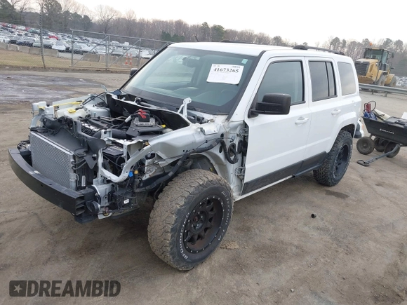 2016 Jeep Patriot Sport SE with VIN 1C4NJPBA5GD700309, listed as a IAAI auction lot 41673265 with 123,977 mi miles and . Bid and sale history available at DreamBid. Image 2.