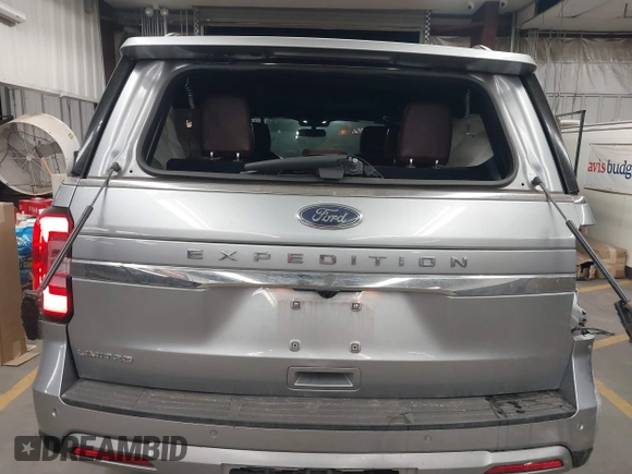 2024 Ford Expedition Limited with VIN 1FMJU2A87REA08908, listed as a IAAI auction lot 41896407 with 42,761 mi miles. Bid and sale history available at carsss.com. Image 6.