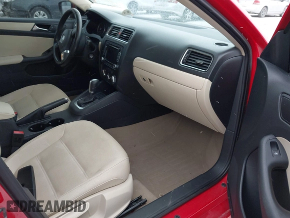 2012 Volkswagen Jetta SE с VIN 3VWDX7AJ0CM355083, выставлен на аукционе IAAI как лот 41396037 с пробегом 197 520 миль миль и . История ставок и продаж доступна на DreamBid. Изображение 5.