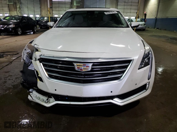 2018 Cadillac CT6 Luxury AWD z VIN 1G6KD5RS2JU102492, wystawiony jako Copart lot #42481615 z przebiegiem 125 794 mil mil oraz Szkody całkowita. Historia ofert i sprzedaży dostępna na DreamBid. Obrazek 5.