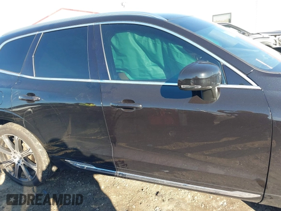 2018 Volvo XC60 Inscription with VIN YV4A22RL2J1081874, listed as a IAAI auction lot 41330217 with 100,611 mi miles. Bid and sale history available at carsss.com. Image 13.