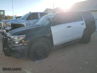 2017 Chevrolet Tahoe Commercial with VIN 1GNLCDEC2HR186900, listed as a Copart auction lot 71495554 with 116,447 mi miles and Salvage Title. Bid and sale history available at carsss.com. Image 1.