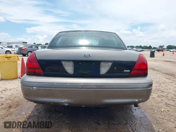 2010 Ford Police Interceptor with VIN 2FABP7BV8AX135936, listed as a IAAI auction lot 42534439 with Not provided miles and . Bid and sale history available at DreamBid. Image 16.