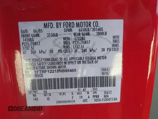 2005 Ford F-150 XL with VIN 1FTRF12215NB95465, listed as a IAAI auction lot 41618178 with 89,353 mi miles. Bid and sale history available at carsss.com. Image 9.