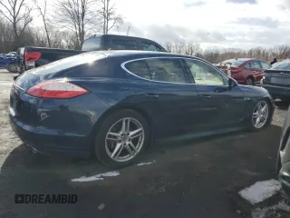 2010 Porsche Panamera S z VIN WP0AB2A75AL061320, wystawiony jako Copart lot #44996365 z przebiegiem 145 786 mil mil oraz Szkoda całkowita • Salvage title. Historia ofert i sprzedaży dostępna na DreamBid. Obrazek 3.