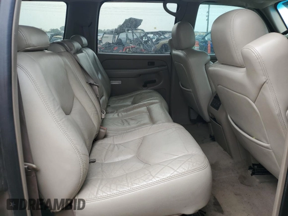 2004 Chevrolet Suburban LT with VIN 1GNFK16Z14J123135, listed as a Copart auction lot 70908164 with 253,555 mi miles and Salvage Title. Bid and sale history available at carsss.com. Image 11.