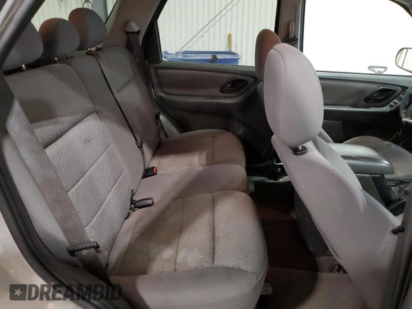 2005 Ford Escape XLT с VIN 1FMYU93185KA04997, выставлен на аукционе Copart как лот 57153325 с пробегом 121 348 миль миль и Списание • Salvage title. История ставок и продаж доступна на DreamBid. Изображение 11.