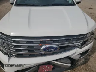 2020 Ford Expedition Max XLT with VIN 1FMJK1HT4LEA49126, listed as a Copart auction lot 44147455 with 104,949 mi miles and Salvage Title. Bid and sale history available at DreamBid. Image 12.