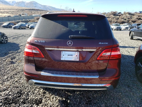 2014 Mercedes-Benz M 550 with VIN 4JGDA7DB3EA303533, listed as a Copart auction lot 89185595 with Not Provided miles and Salvage Title. Bid and sale history available at carsss.com. Image 6.