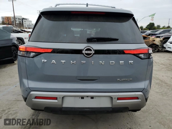 2023 Nissan Pathfinder Platinum z VIN 5N1DR3DG7PC200653, wystawiony jako Copart lot #53497265 z przebiegiem 17 007 mil mil oraz Szkoda całkowita • Salvage title. Historia ofert i sprzedaży dostępna na DreamBid. Obrazek 6.