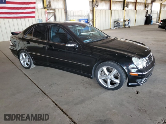 2005 Mercedes-Benz C 230 Kompressor z VIN WDBRF40J55F594402, wystawiony jako Copart lot #53722415 z przebiegiem 132 004 mil mil oraz Szkoda całkowita • Salvage title. Historia ofert i sprzedaży dostępna na DreamBid. Obrazek 4.