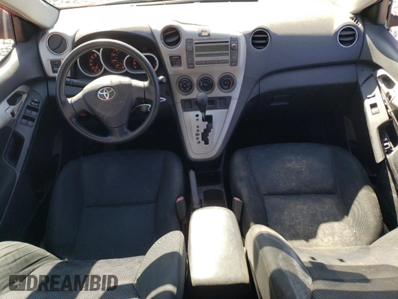 2010 Toyota Matrix z VIN 2T1KU4EEXAC247753, wystawiony jako Copart lot #52635255 z przebiegiem 105 347 mil mil oraz Czysty tytuł • Clean title. Historia ofert i sprzedaży dostępna na DreamBid. Obrazek 8.