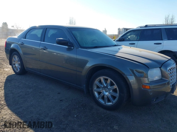 2008 Chrysler 300 LX with VIN 2C3KA43RX8H172037, listed as a IAAI auction lot 41429004 with 194,201 mi miles. Bid and sale history available at carsss.com. Image 1.