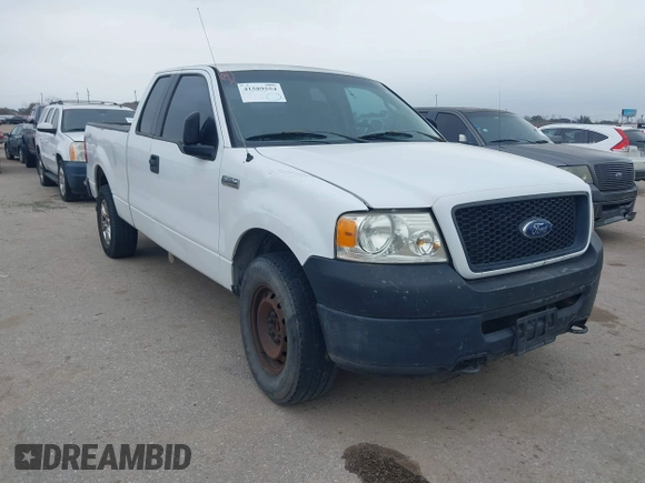2006 Ford F-150 STX with VIN 1FTRX14W66FA26339, listed as a IAAI auction lot 41589554 with 1 mi miles. Bid and sale history available at carsss.com. Image 1.