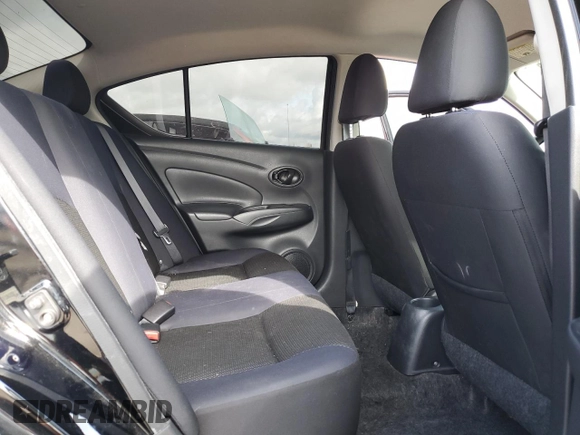 2012 Nissan Versa SV z VIN 3N1CN7AP0CL913015, wystawiony jako Copart lot #50840215 z przebiegiem 105 634 mil mil oraz Szkoda całkowita • Salvage title. Historia ofert i sprzedaży dostępna na DreamBid. Obrazek 10.