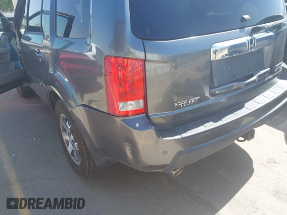 2011 Honda Pilot Touring with VIN 5FNYF4H96BB083532, listed as a IAAI auction lot 41926177 with 100,815 mi miles. Bid and sale history available at carsss.com. Image 22.