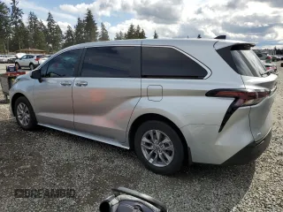 2023 Toyota Sienna XLE with VIN 5TDYSKFC8PS077927, listed as a Copart auction lot 49359515 with 34,718 mi miles and Salvage Title. Bid and sale history available at carsss.com. Image 2.