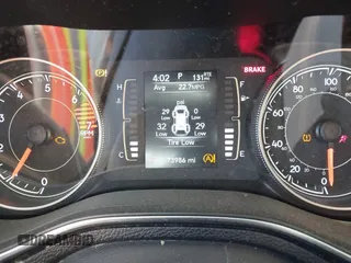 2019 Jeep Cherokee Latitude Plus with VIN 1C4PJMLB1KD101186, listed as a IAAI auction lot 40550461 with 73,986 mi miles. Bid and sale history available at carsss.com. Image 7.