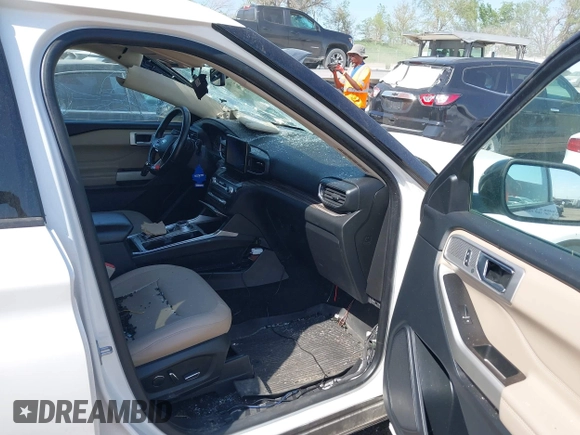 2020 Ford Explorer Limited z VIN 1FMSK8FH2LGC81613, wystawiony jako IAAI lot #42227881 z przebiegiem 135 808 mil mil oraz . Historia ofert i sprzedaży dostępna na DreamBid. Obrazek 5.