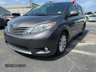 2015 Toyota Sienna Limited с VIN 5TDDK3DC4FS117555, выставлен на аукционе Copart как лот 65460185 с пробегом 141 188 миль миль и Чистый • Clean title. История ставок и продаж доступна на DreamBid. Изображение 2.