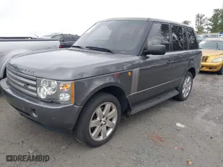 2005 Land Rover Range Rover HSE with VIN SALME11435A188999, listed as a IAAI auction lot 41123498 with 228,186 mi miles. Bid and sale history available at carsss.com. Image 2.