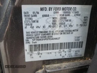 2007 Ford F-350 XL с VIN 1FTSW31P57EA09827, выставлен на аукционе Copart как лот 59171795 с пробегом 308 606 миль миль и Чистый • Clean title. История ставок и продаж доступна на DreamBid. Изображение 12.