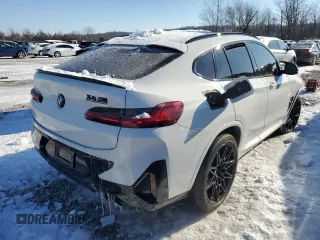 2022 BMW X4 M z VIN 5YM23EC04N9K50909, wystawiony jako Copart lot #87947765 z przebiegiem 27 474 mil mil oraz Szkoda całkowita • Salvage title. Historia ofert i sprzedaży dostępna na DreamBid. Obrazek 3.